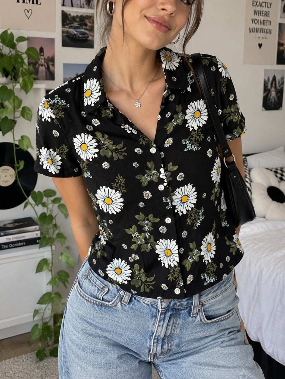Simons Daisy Button-Down Short Sleeve Top size S 100% viscose